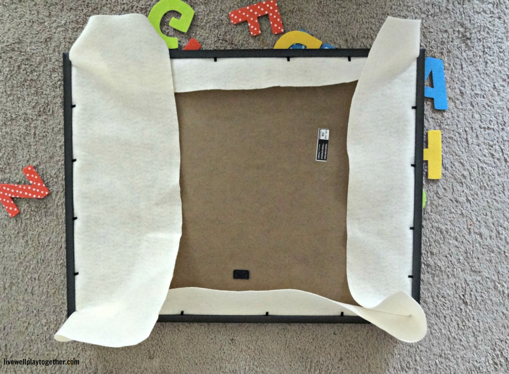 DIY Felt Board Tutorial! Felt boards are a fun and inexpensive way to help your children learn at home!