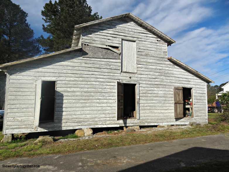 tobacco barn