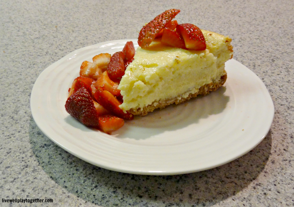 Sweet & Simple Cheeesecake Recipe - This cheesecake gets rave reviews everytime! Best, it's super easy to make!