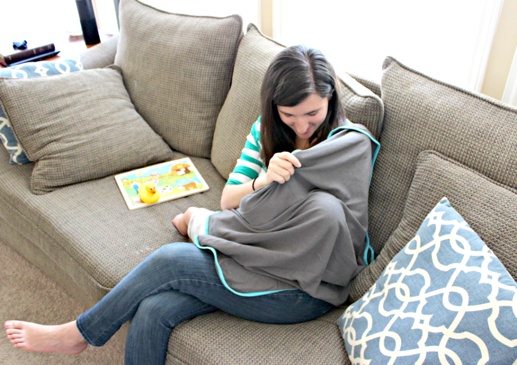 (sponsored) 10 Uses for Swaddle Blankets for Newborns and Toddlers - Why Swaddle Blankets are a MUST HAVE for New Moms | Live Well Play Together | #babyregistry #swaddleblankets #babyktan #newbornessentials #newmom