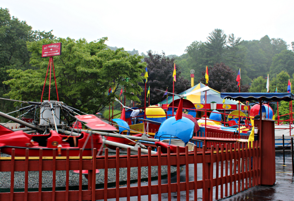 Tweetsie Railroad is a fun-filled, Wild West adventure Theme Park for the Whole Family. Located in the heart of the Blue Ridge Mountains of North Carolina, Tweetsie is a family-friendly vacation spot that you're sure to love! #tweetsie #tweetsierailroad #familytravel #visitNC #NorthCarolina #BlueRidgeMountains #Boone #BlowingRock #familyvacation