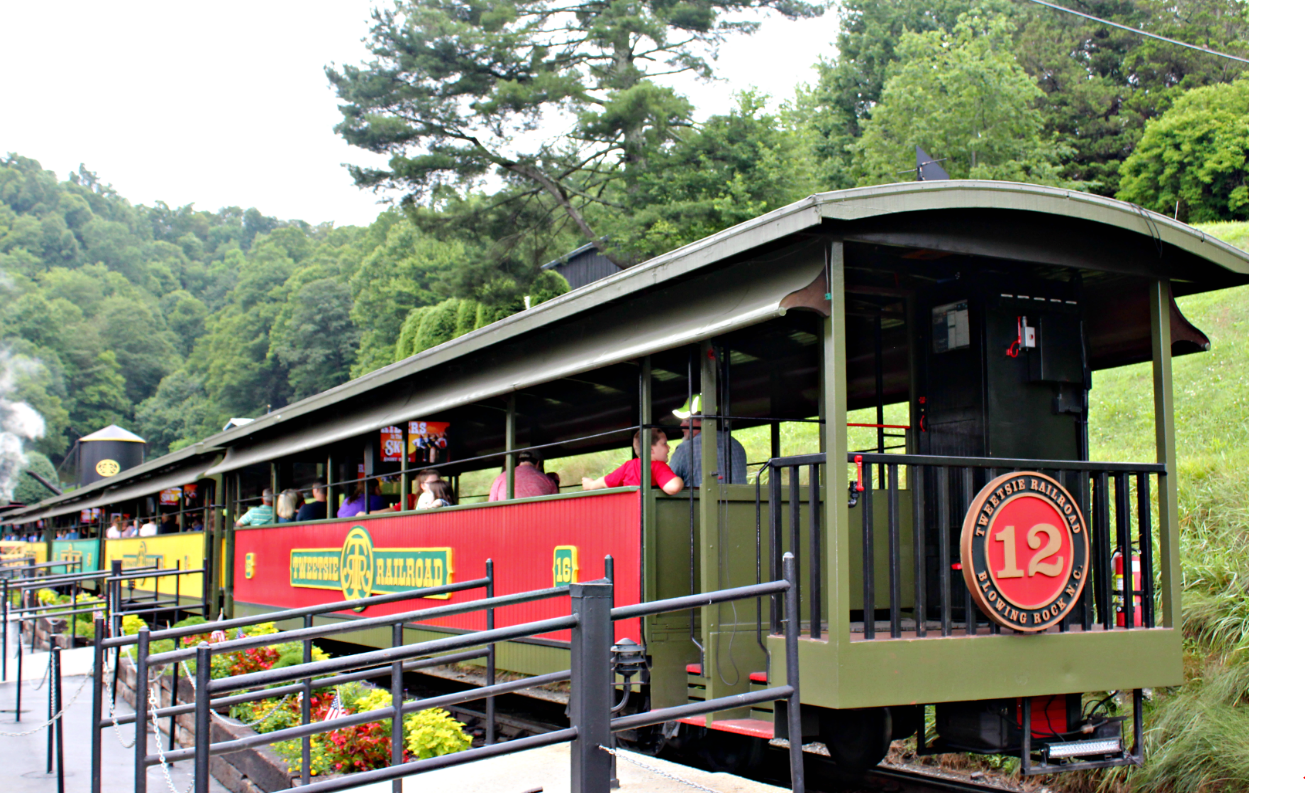 Tweetsie Railroad: Family Fun in Western North Carolina - Live Well ...