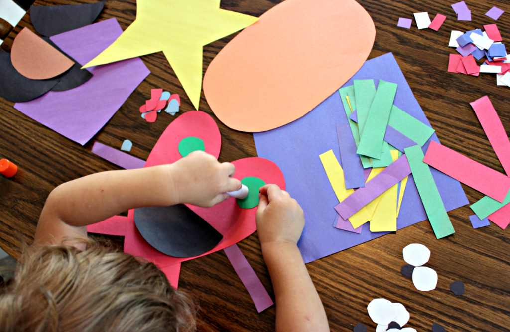Shape Monsters are an easy way to teach shapes and colors to kids and make a great Halloween craft. This shape monster craft is easy to put together and lots of fun to create! Perfect for preschoolers and kindergarteners. From livewellplaytogether.com | #shapemonsters #teachingshapes #shapesactivity #preschoolshapes #learnshapes #halloweencrafts 