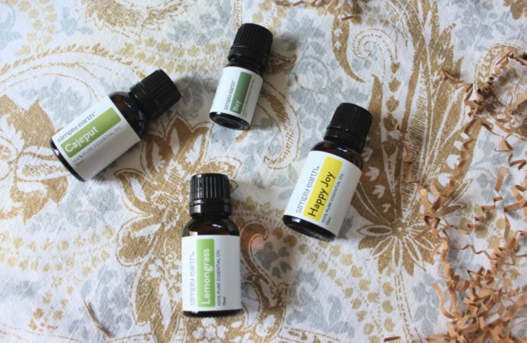 Simply Earth Essential Oils Recipe Box Review | September 2019