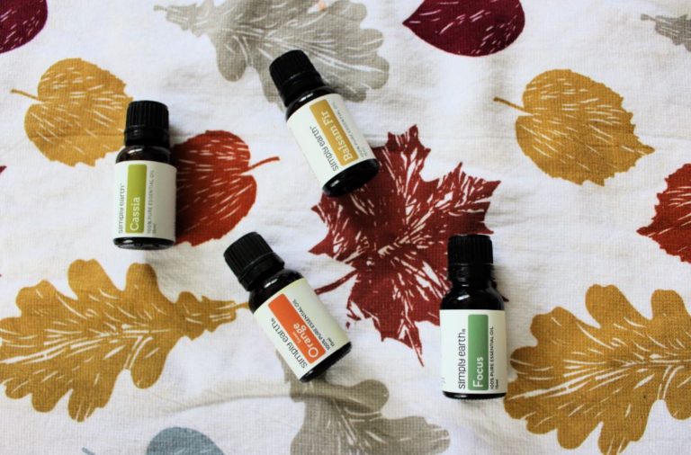 Fall Essential Oils with Simply Earth | October Box Review