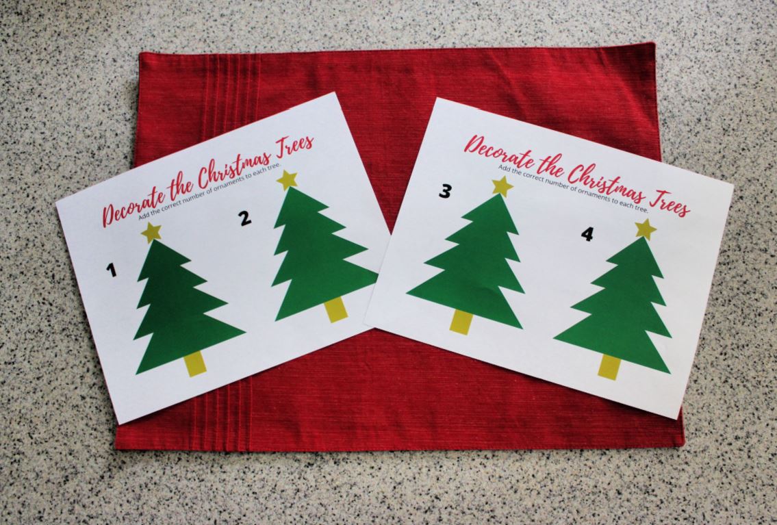 Free printable Christmas counting pages for toddlers and preschoolers.