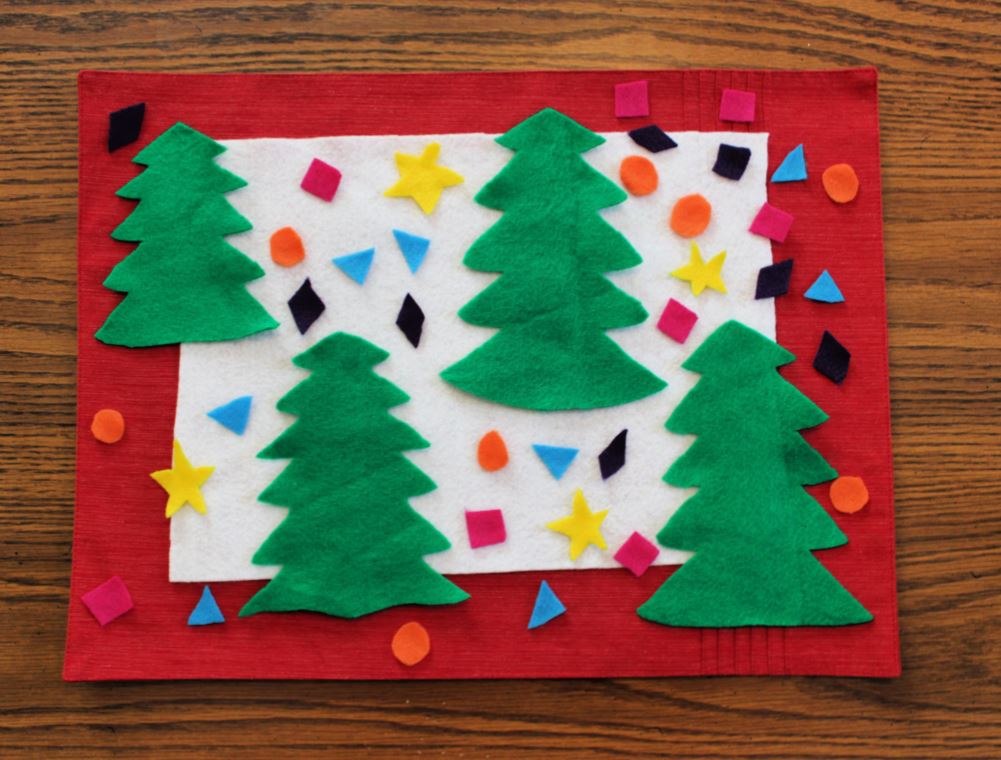 A fun Christmas activity for kids: Felt Christmas Tree Busy Bags
