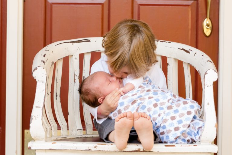How to Prepare Older Siblings for a New Baby